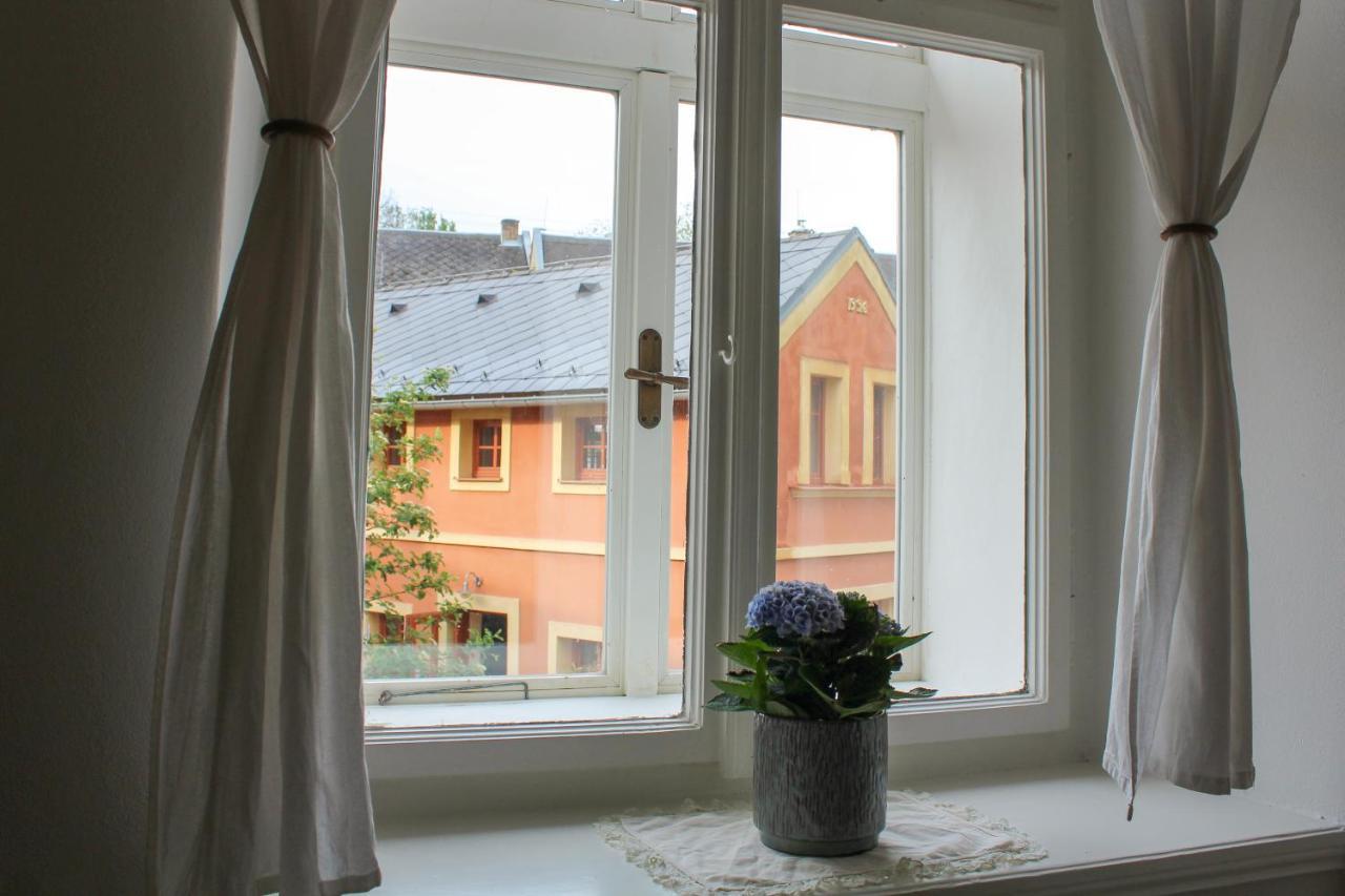 Hotel Penzion Pod Kalvarii à Úštěk Extérieur photo