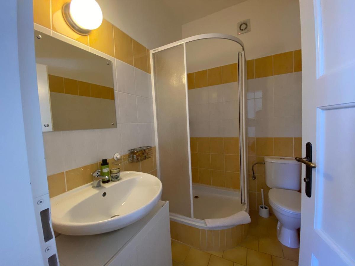 Hotel Penzion Pod Kalvarii à Úštěk Extérieur photo