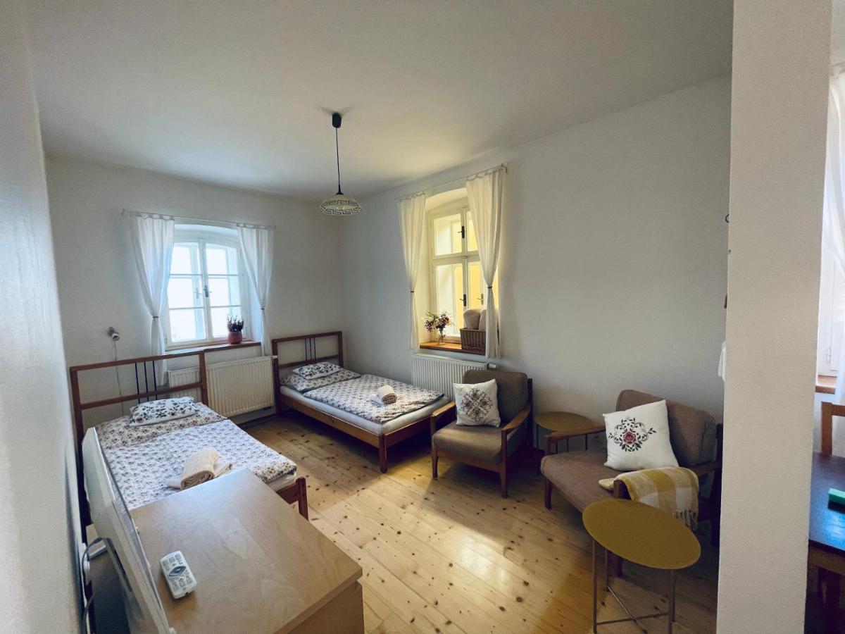 Hotel Penzion Pod Kalvarii à Úštěk Extérieur photo